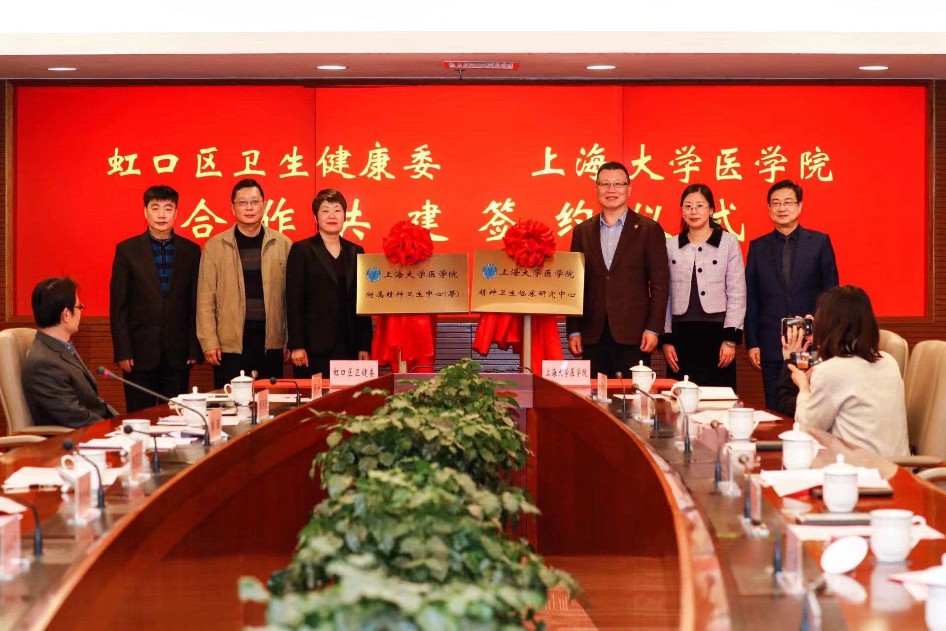 145E3BCBCDDCD7D05D9B7A27F22_B14C7470_3F217