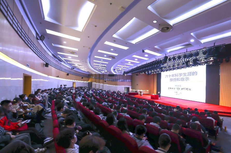 EDC560A5B057E17463D6A4ACDF5_3EF9744F_18BB6