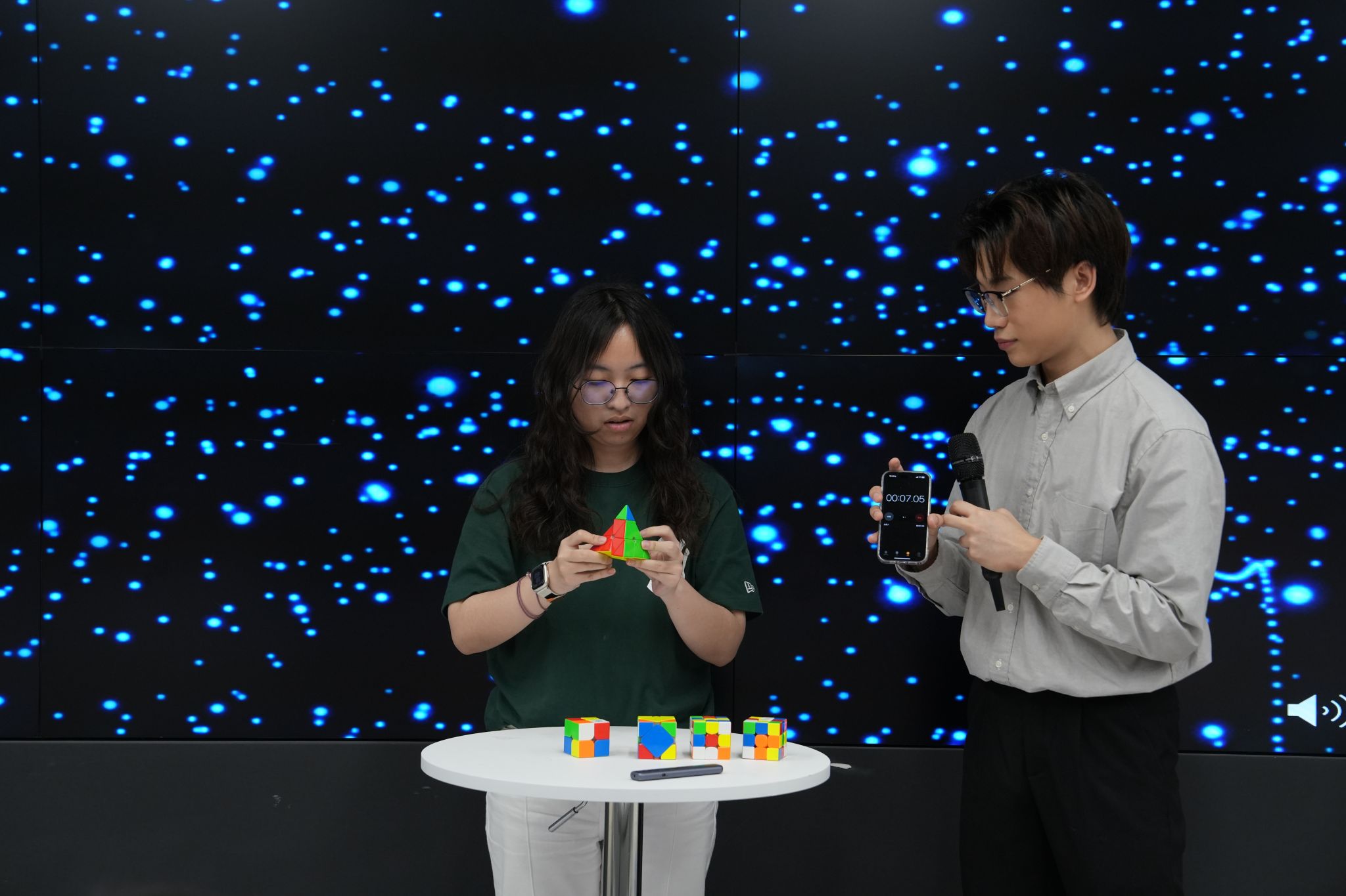 40D7BB8165FA8CD27DA213925E0_26490783_3593A