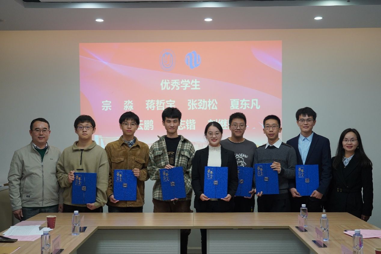 2022160BF9E1CE95AEFDD9D07FF_F8CDD620_1D265