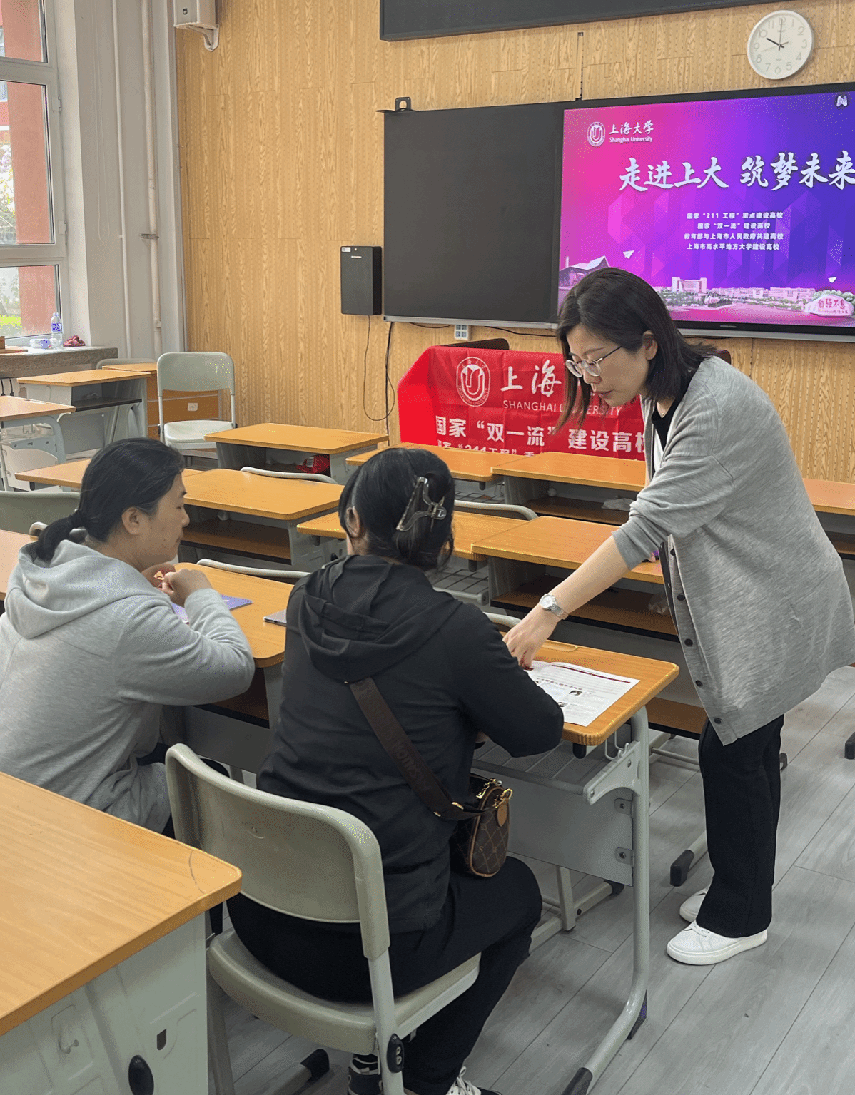 05B3D6F4DDE108A8DD10A97B9C5_0F5D0521_C2F0D