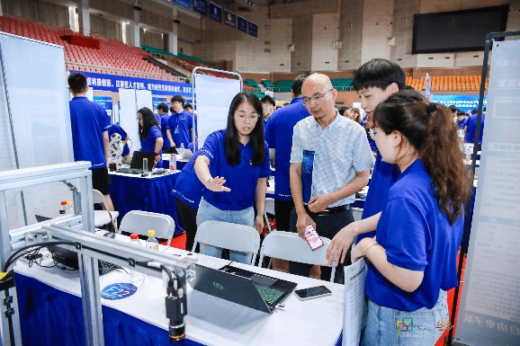 5218F5E42442557ED511E1ED97D_5B5C1C7B_20AF0