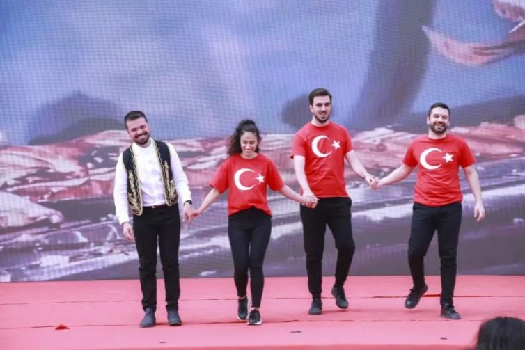 D488628A086332C92C81A858801_3B6067CA_D32A