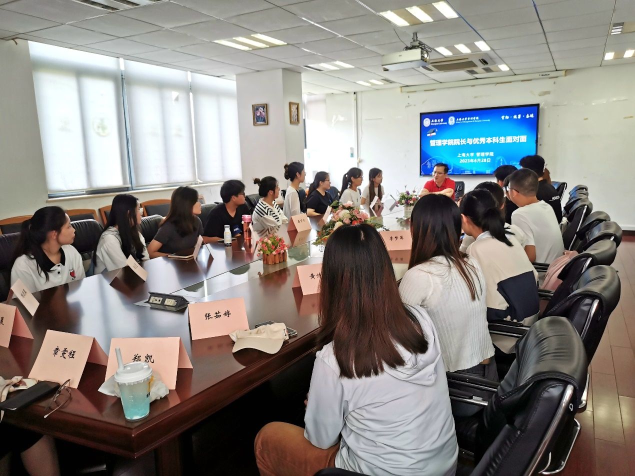 376371114C5B6D60979DFB2FA36_4E18920D_2D555