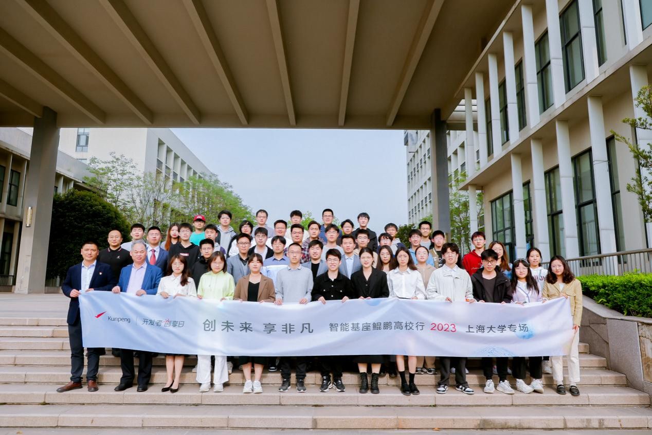 82E3ED06C9A7A9DC241BAA9A6E6_0C201656_2B33A