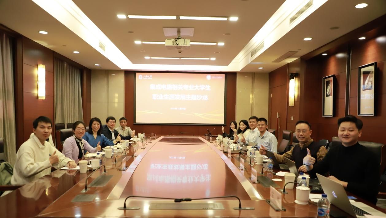 57F71DF458CFC0C31E156997D2A_EDE2BE31_1B2E2