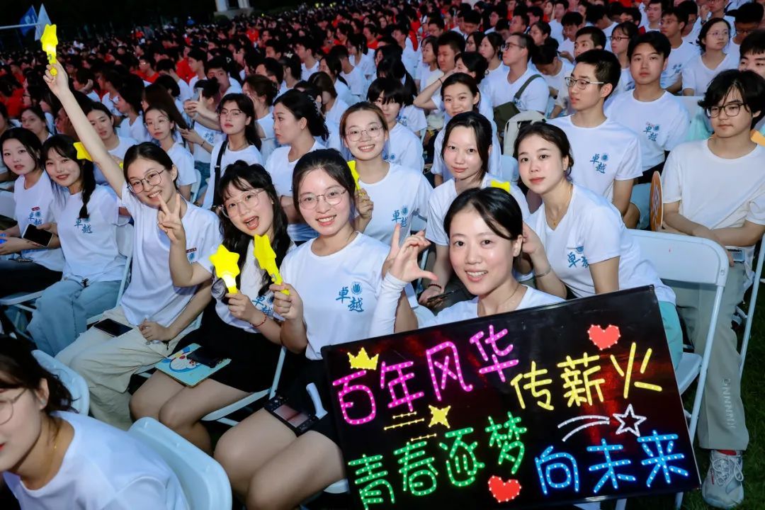 C0B6FA16E27E49701BF644AB0D6_FA11ED6D_27EBD