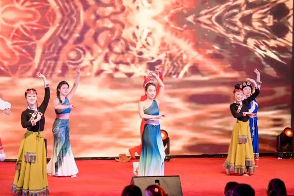 613390DFDFD7C8BE9A17879AEB0_074E407A_B52F