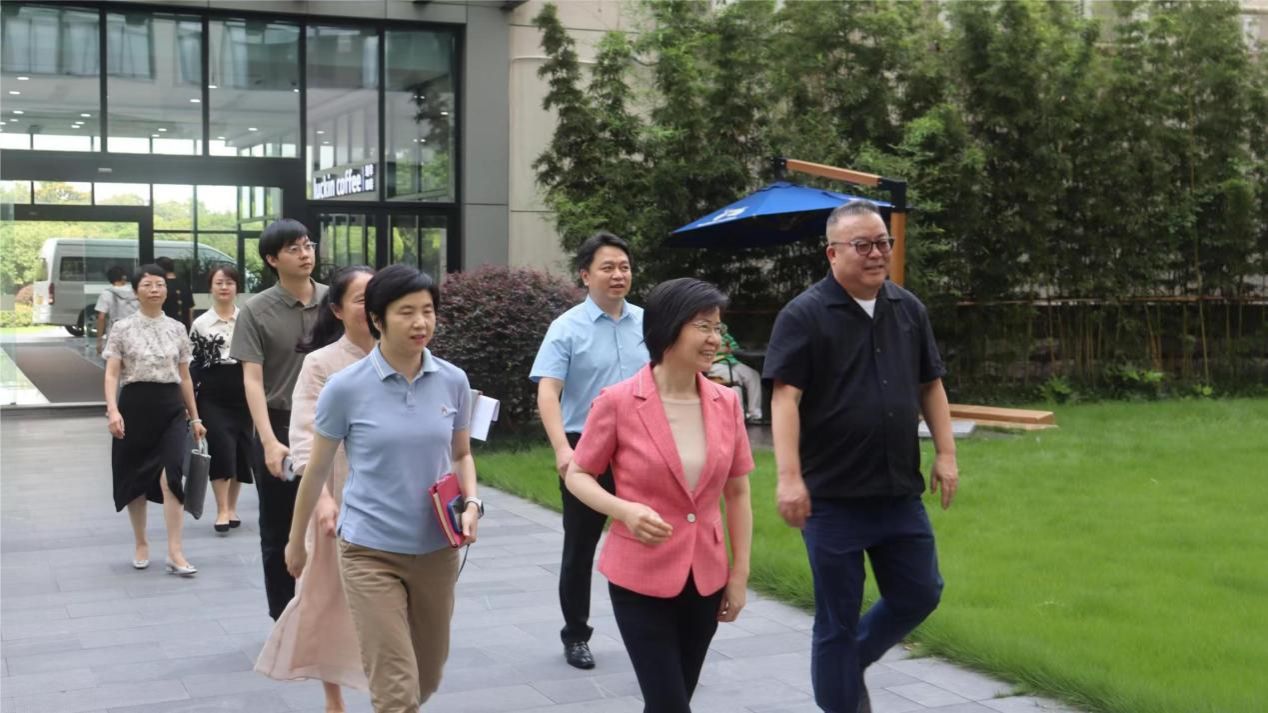 2BCCD8C4B33A0F5D2B5DB2523ED_11C83CEF_1F5A8