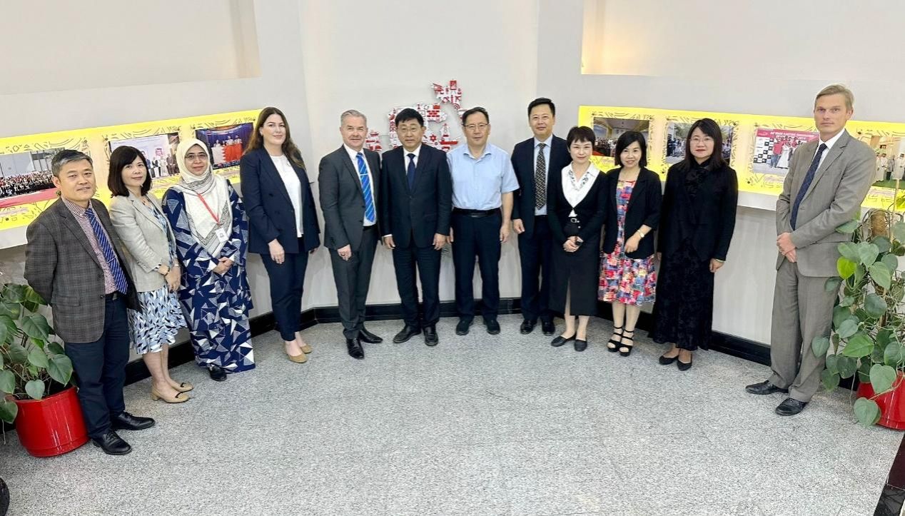 ED3F40E8E68D69707FFE08C4873_4967312B_30518