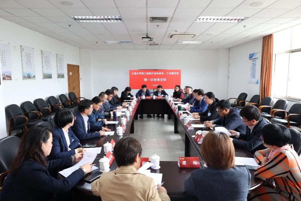 FF7AA3EB0881D7F0D71E16C0883_52002BCC_1AF49