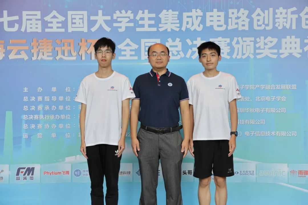 4BAF8362FB71F42F5DD1272D3EE_E523283D_15498