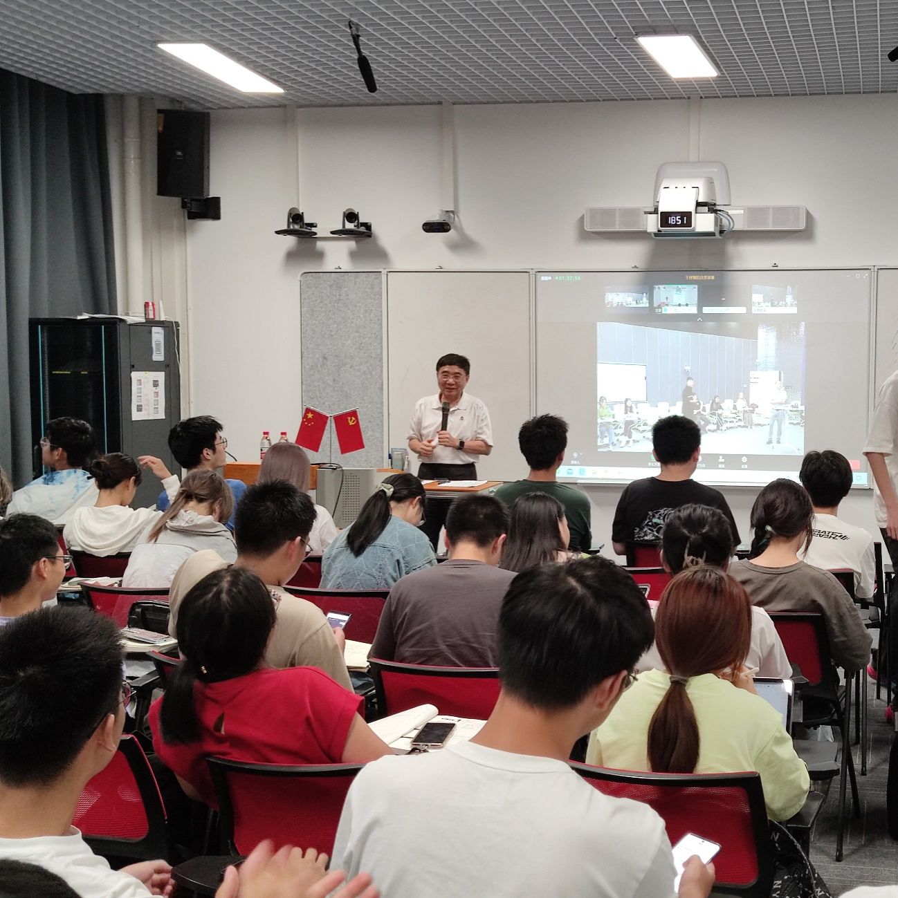 F8ECEEA9B42FDCDE0A3F1C8C4D3_7559EA56_3BA82