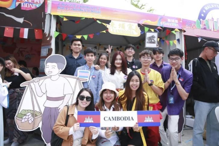 4581CC069602C4CBF93D7AE72B5_9FCBABF1_1118F