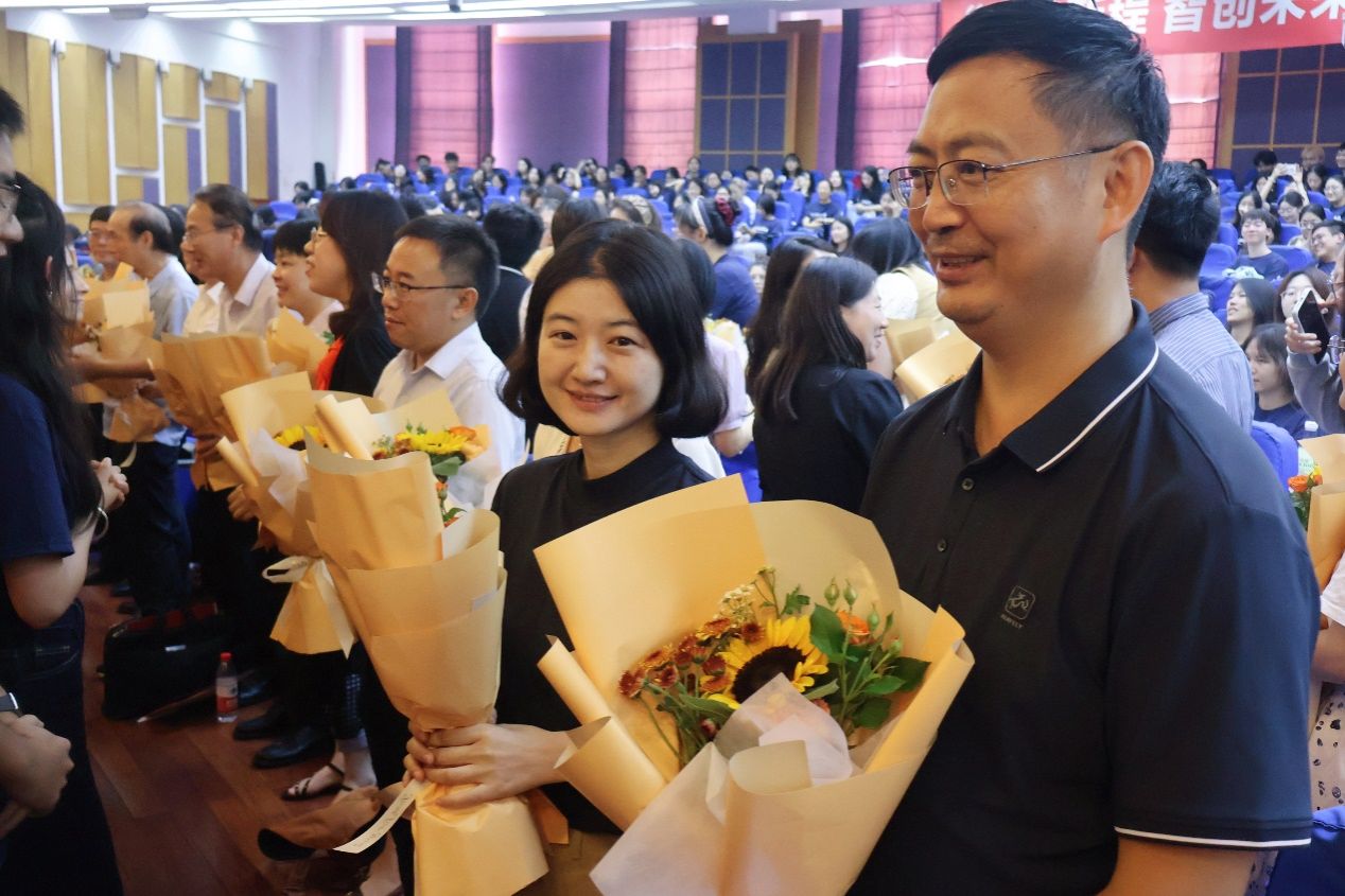 F5A6DE947AA4184455AF2D400D5_69723232_25513