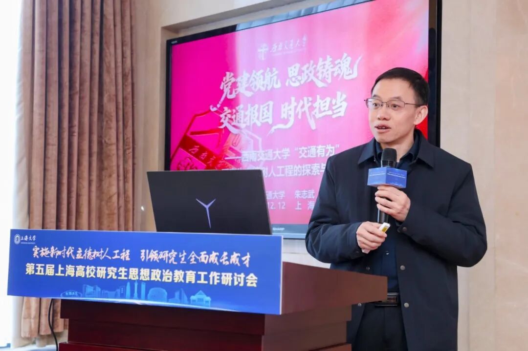 AF7E4DF74F8255703ED7EB989A2_EE22D474_14C27