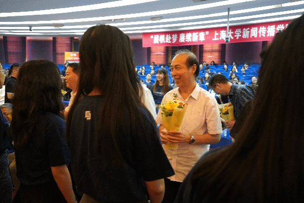 50F48ED1A9EB8F8F6A17957A1F9_6B480D44_1C307