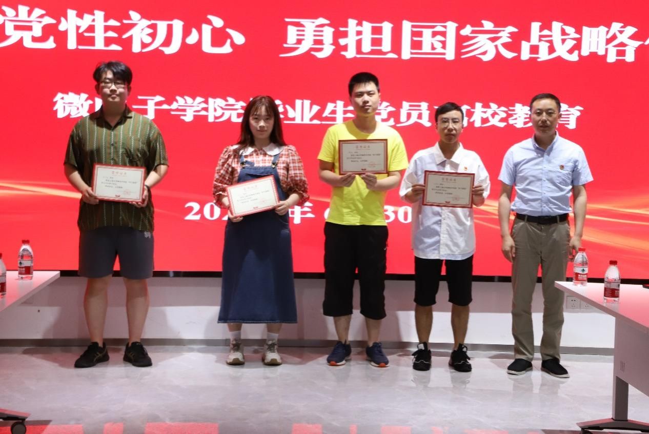 AB8AB9D917F39D3E3FF6B3A658F_FEA7B04B_21567