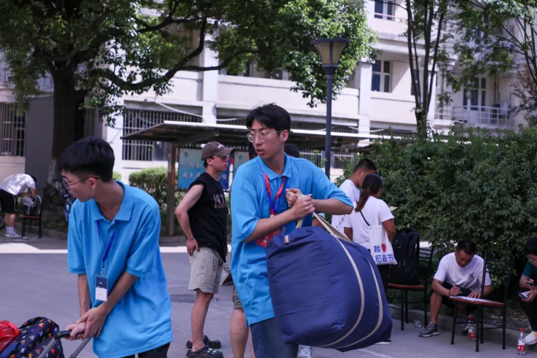 722734550BD0EB2EB24A054ED2F_DCA94546_21FCB