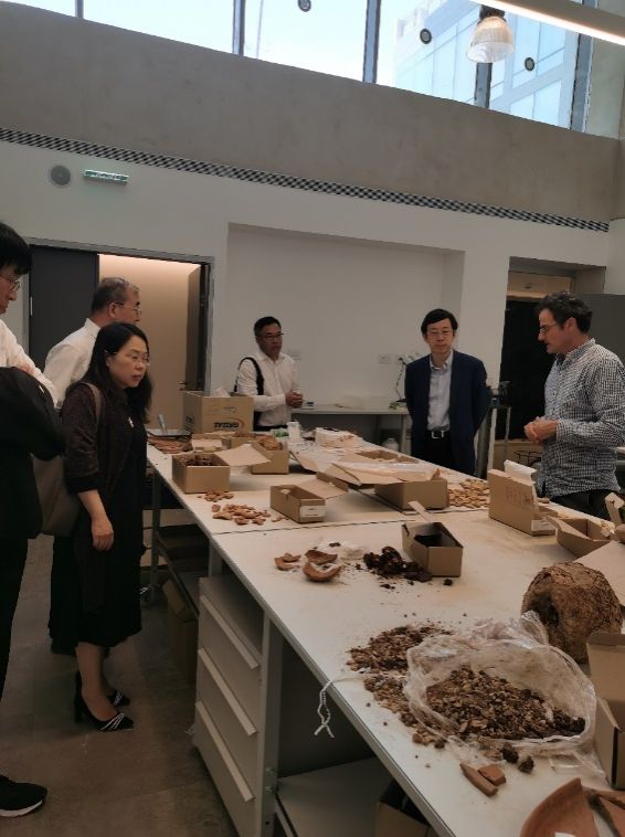 F9F9A2CB01958BA1376B28E8EFE_6B470E9C_FB62