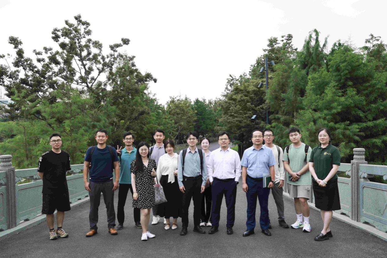 D70EC7E8C325A21FCE3E33C3CC4_51929E5A_30092