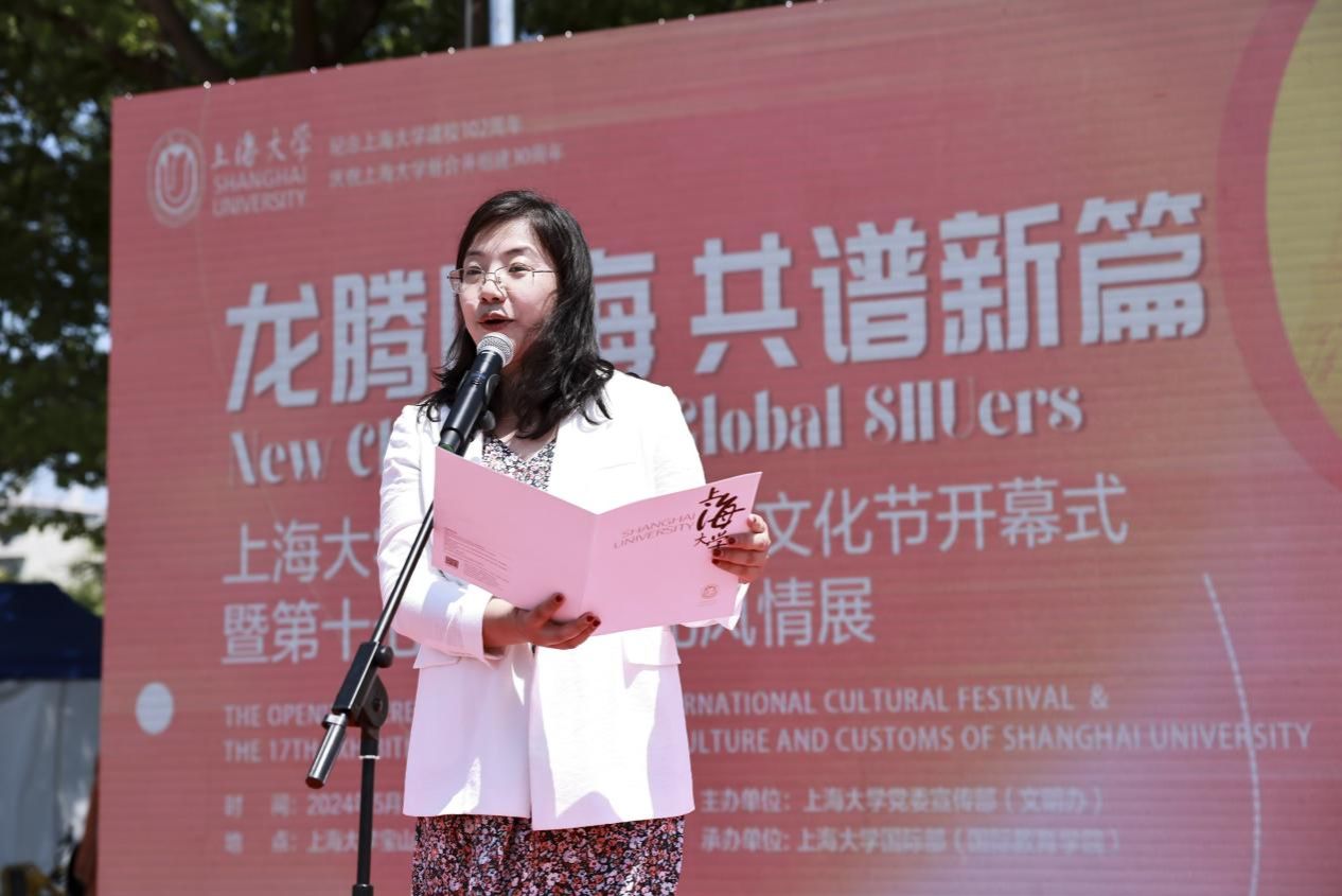 2B6977A9D3A6B0E15A1B9A53B0C_7F48C383_197B7