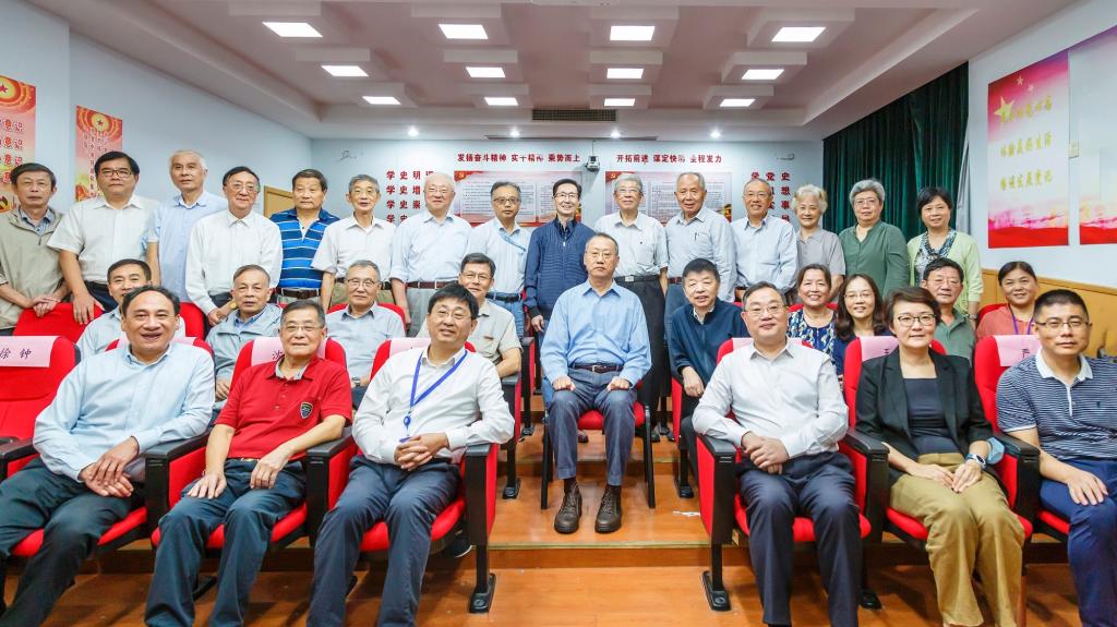 E96342FBF03E2E18203F8F2913C_4E42E204_1BF56.jpg?e=