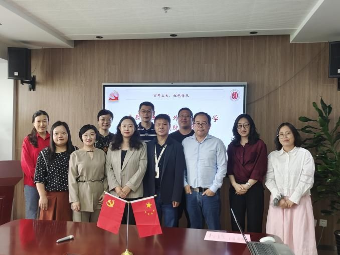 6E885CB6594B493A4F1DA4A2C4D_607AE14F_E0F4