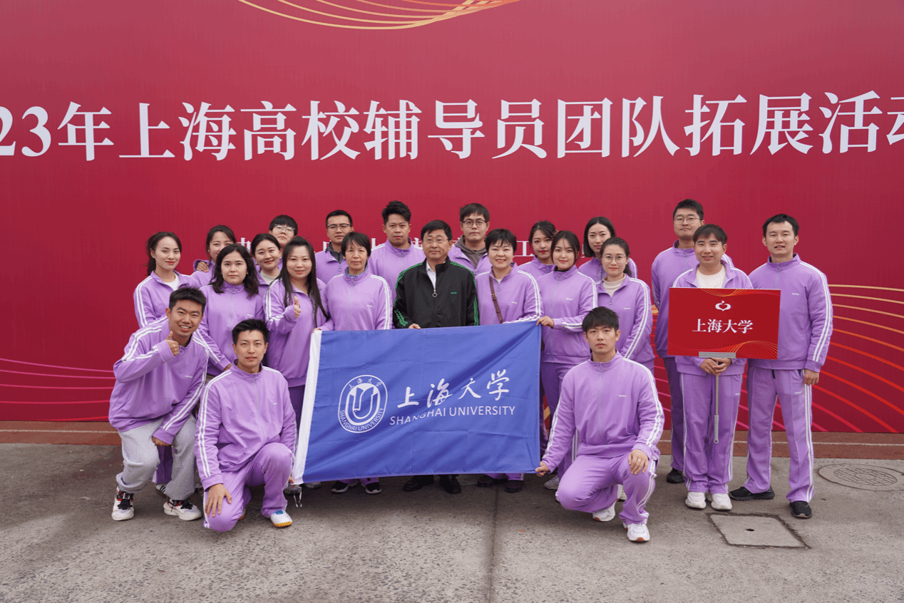 A97D82B75C4C0C436FE73D80AE4_9CDF0105_6524B