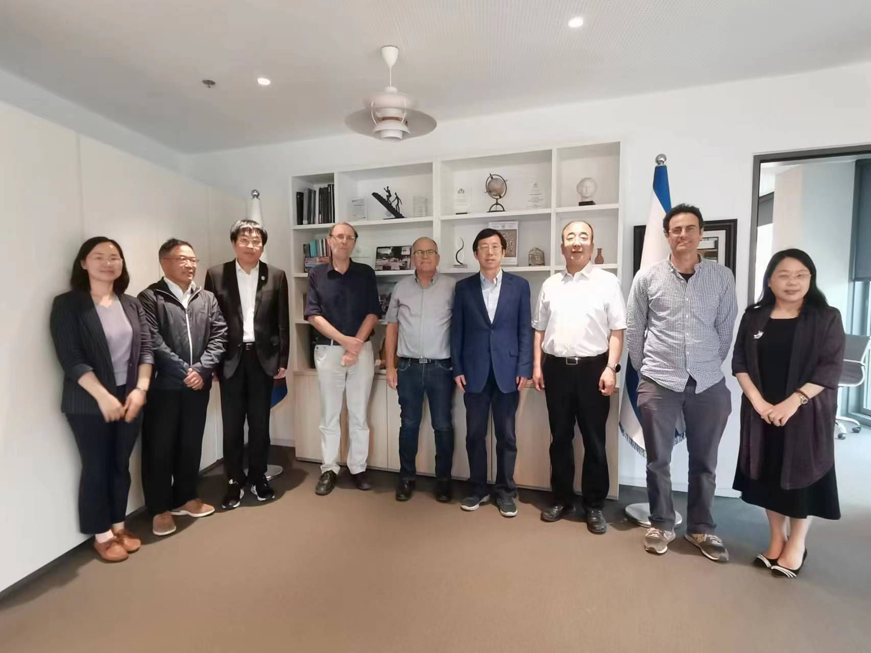 1AEF85F311E55AFC04A872E330B_047E49F8_27734