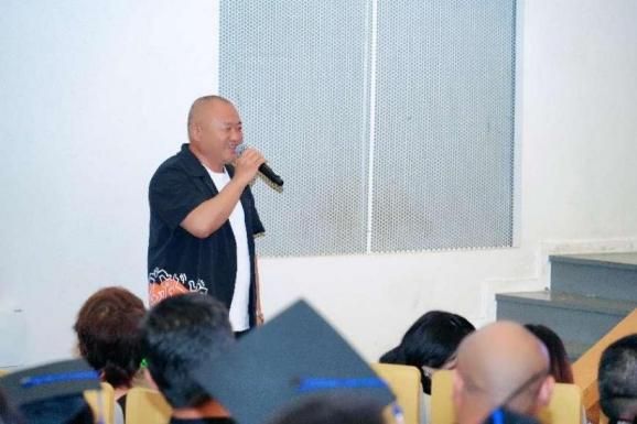 B4F2F38F9928C65EF9ABBC85AFC_2FDF7076_7A76