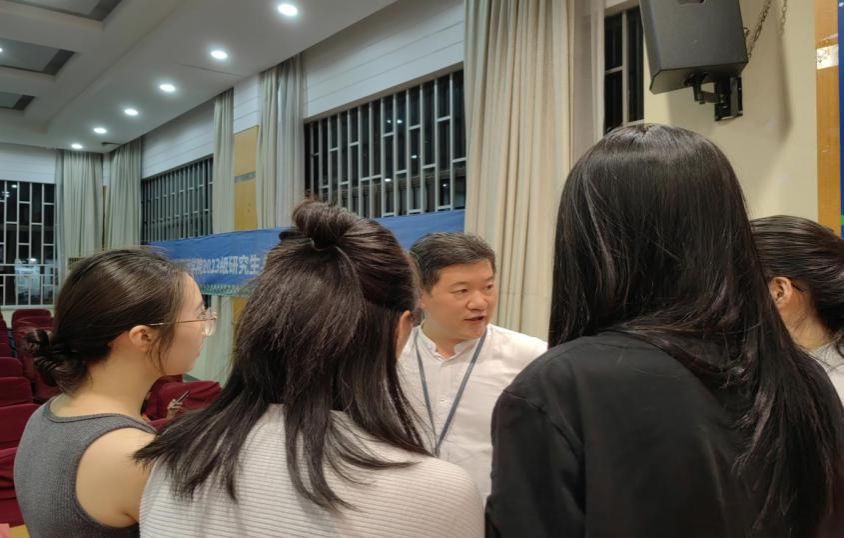 A2BB09DC6501EE9DEEBBBD0CA52_D758D104_1084C