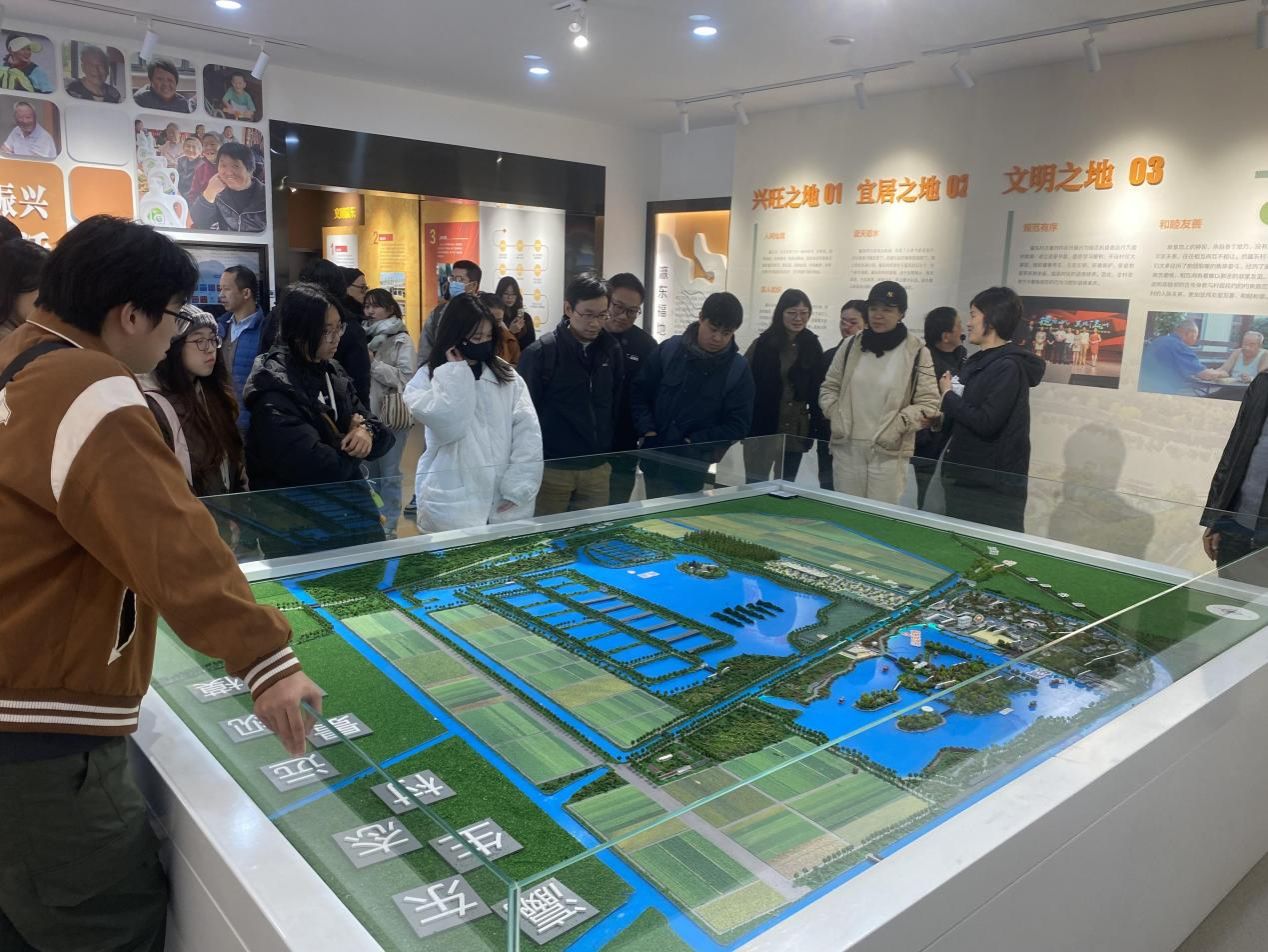 878B75F292CC145ABC728368D34_624D29AC_2E736