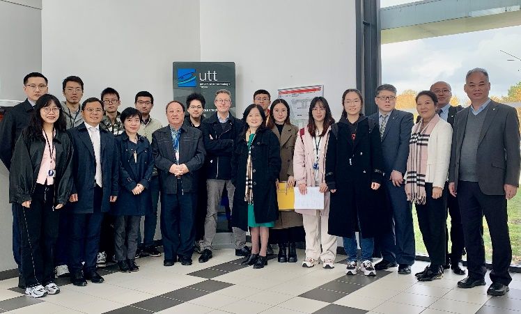 A0069FF0625AA27268CEBEA8367_2FB26964_121F4