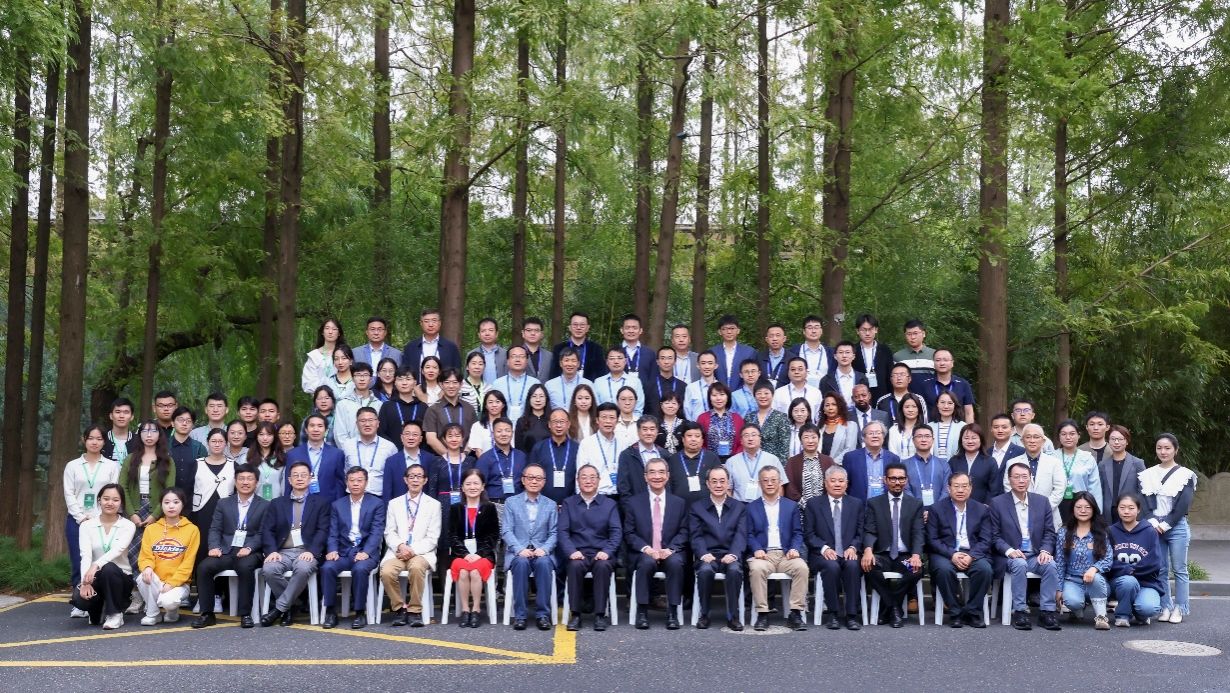 6BE6A6F3B9367E21D7D05346BCB_B6C6DA57_415C7