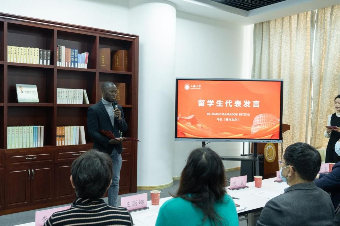 496F5EBCB870C8C609B082D0BAA_D501FDC3_1BDAF