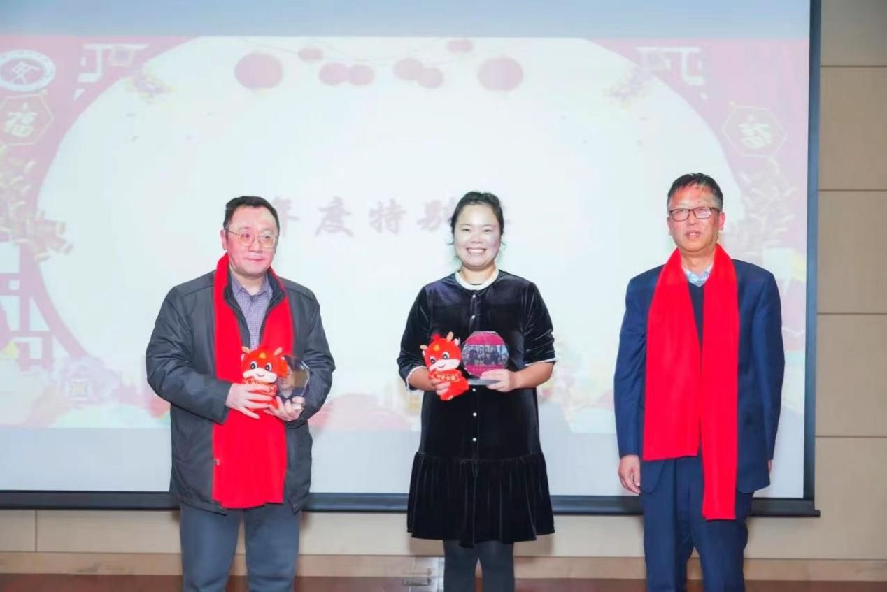 DAFCE4F5C21562668F67479A99A_D5EA3B33_13722