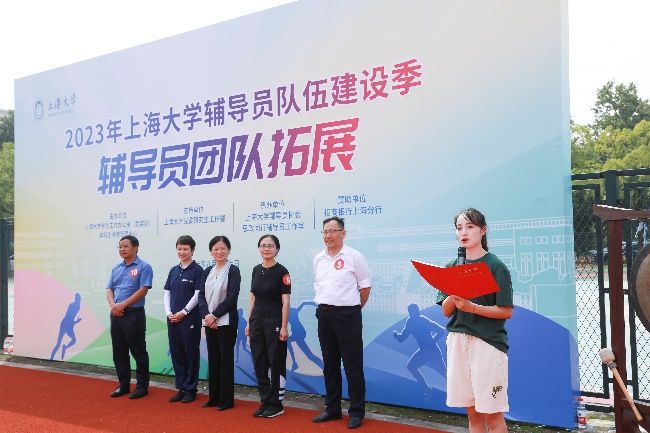 7B40135C0756B85D48E2C4D3FA5_24B9B125_D711