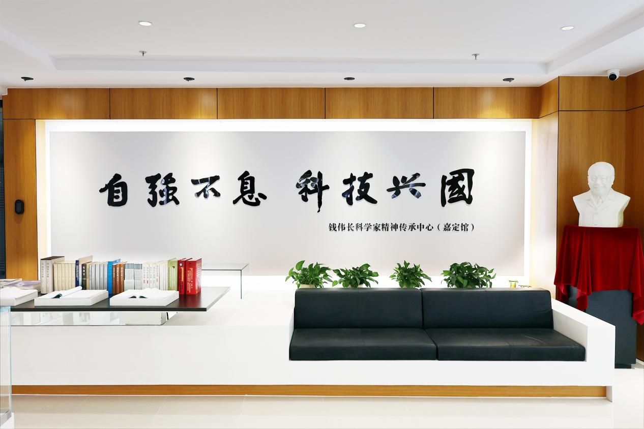 102AD745BB87B79B18A2BCF60F5_86A86CA7_18205