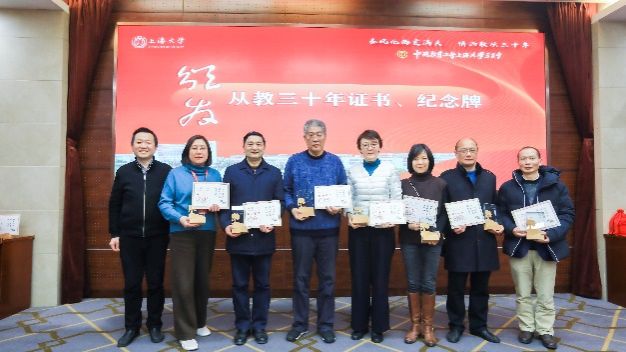 23C4DF41455B4F57AE768B8AC04_B4976495_AD1B