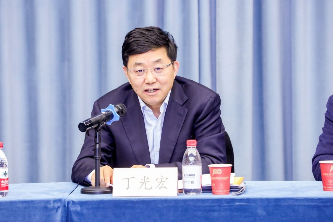 946C4165C365B9EDD2C726B50D4_08F26183_149D0