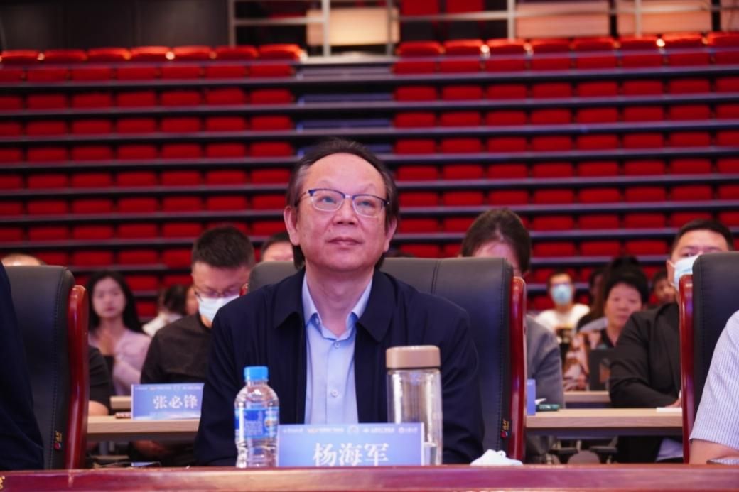 DC4B0E183E720D6DF557B6CB8E9_E50DB2EA_14541