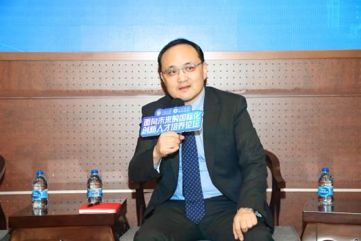 B3E2E3C8C4832D25B54ED2CA4B2_60D9B806_7AEF