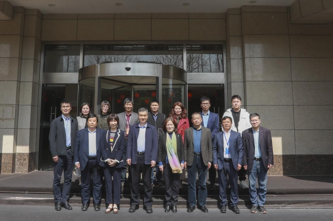 CA3DFD33400FDEAD6A05F537D51_BA3FA684_1D468