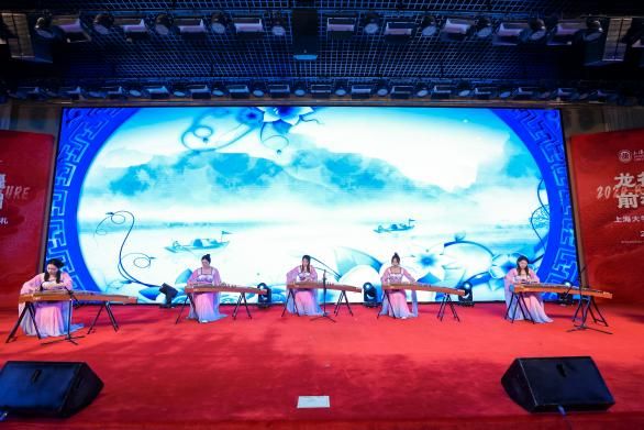 C8D945963BE3FABFDA56CDD83C2_013A5B57_C130