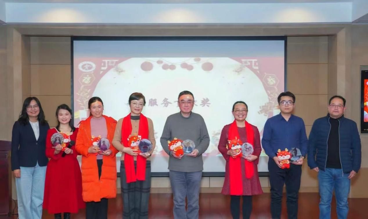 C5E03E8D0046C7713E191DE195B_8C51B5EF_16CA5