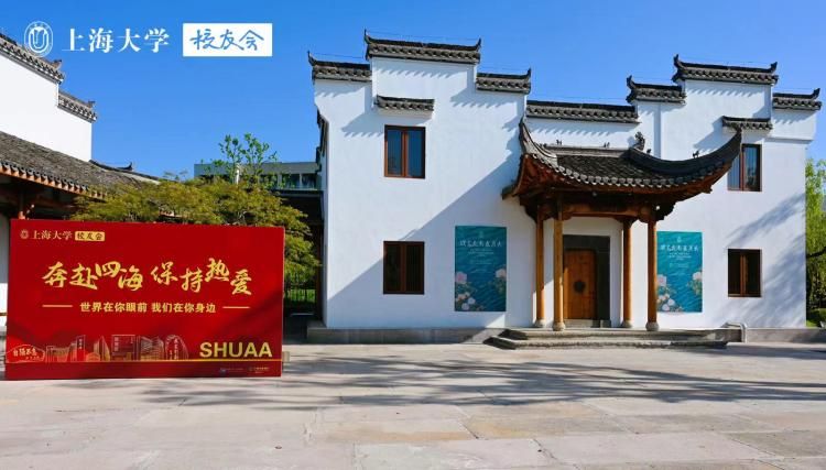 704928C58629A2A7ABE2FA224A1_5556AB1F_E3EE