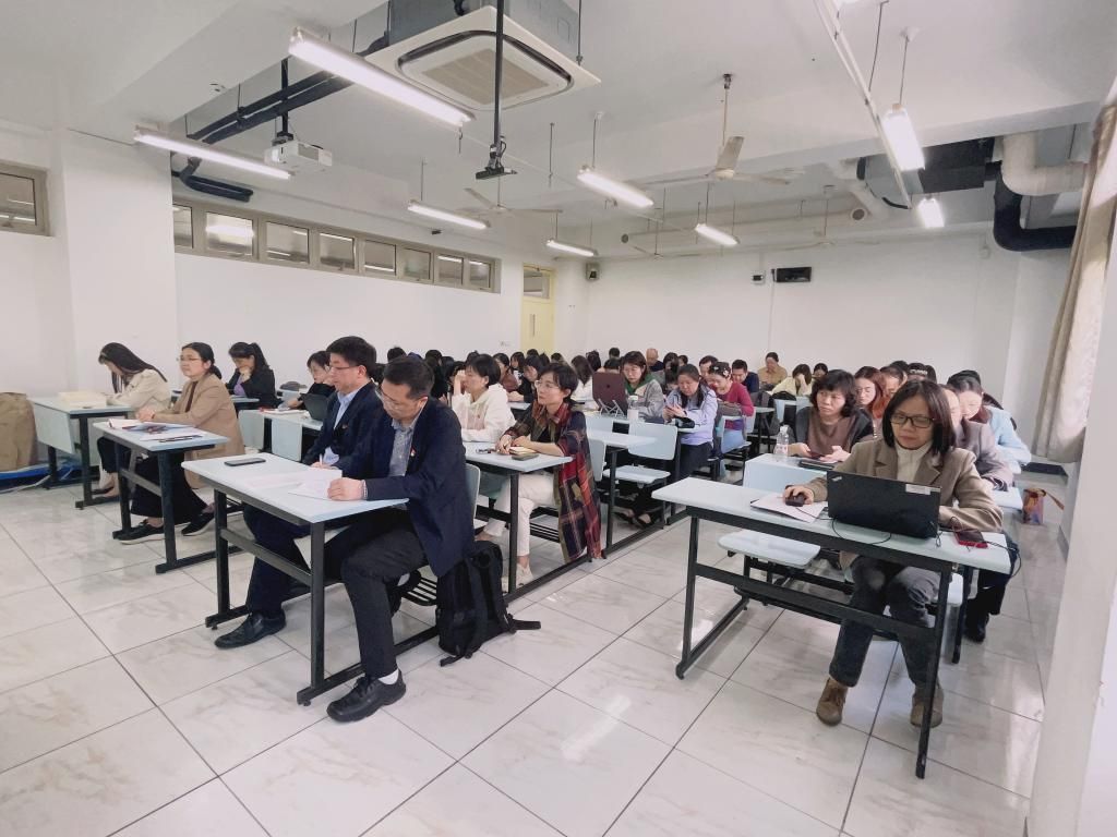 C337EC4BD16200AB8D9761E6B77_09505839_19A0C