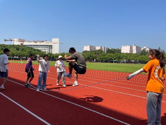 905A608F7B4126D9C3CBE325B74_CA8D9570_B2BE