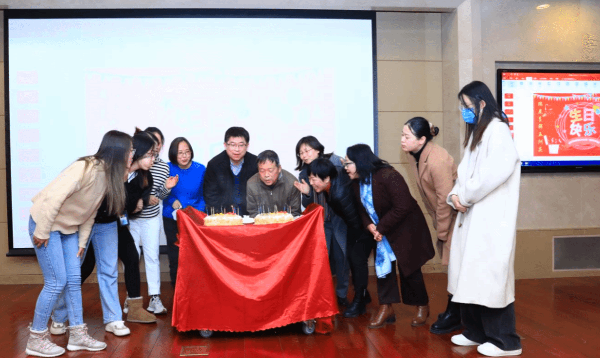 F162A929C4F9B95DB464DAC37C1_5C5F4E47_4C97C